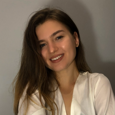 Snizhana Headshot of Snizhana Protas